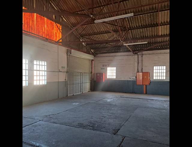 INDUSTRIAL PROPERTY TO RENT IN SYDENHAM